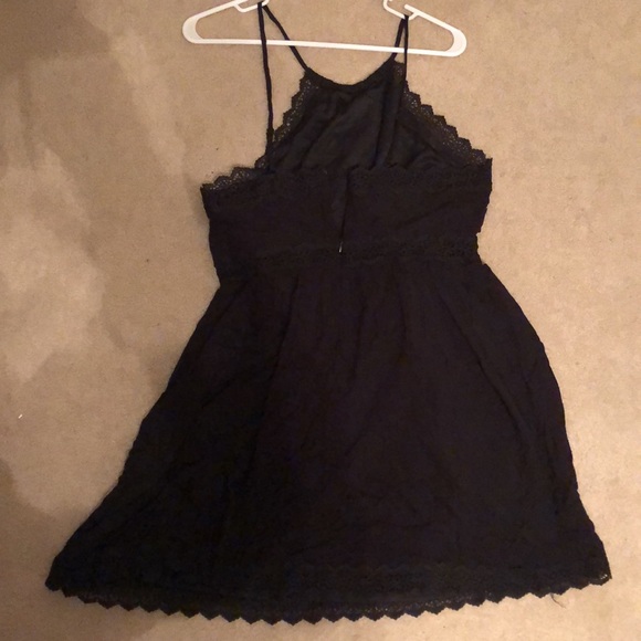 Bohme halter neck dress with lace trim black large NWT - Picture 7 of 11